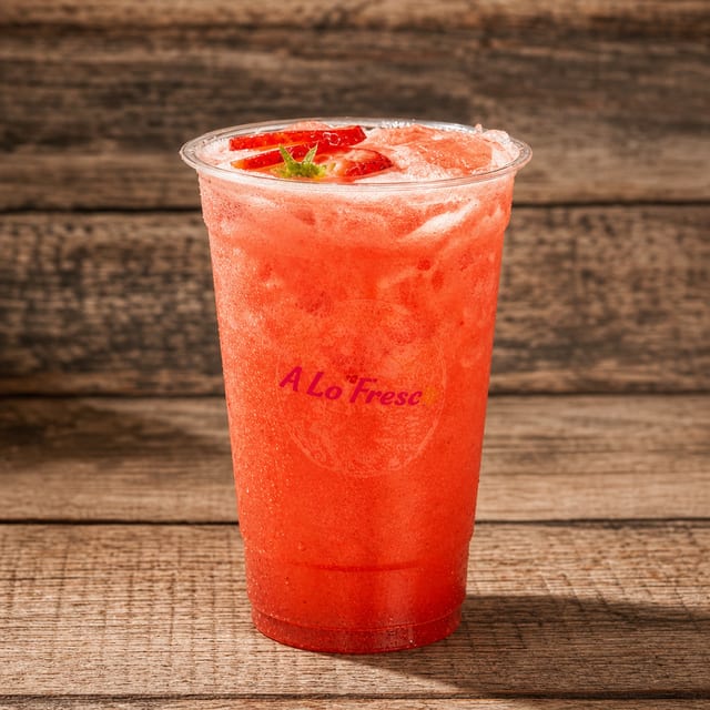 Strawberry Seamoss Lemonade.